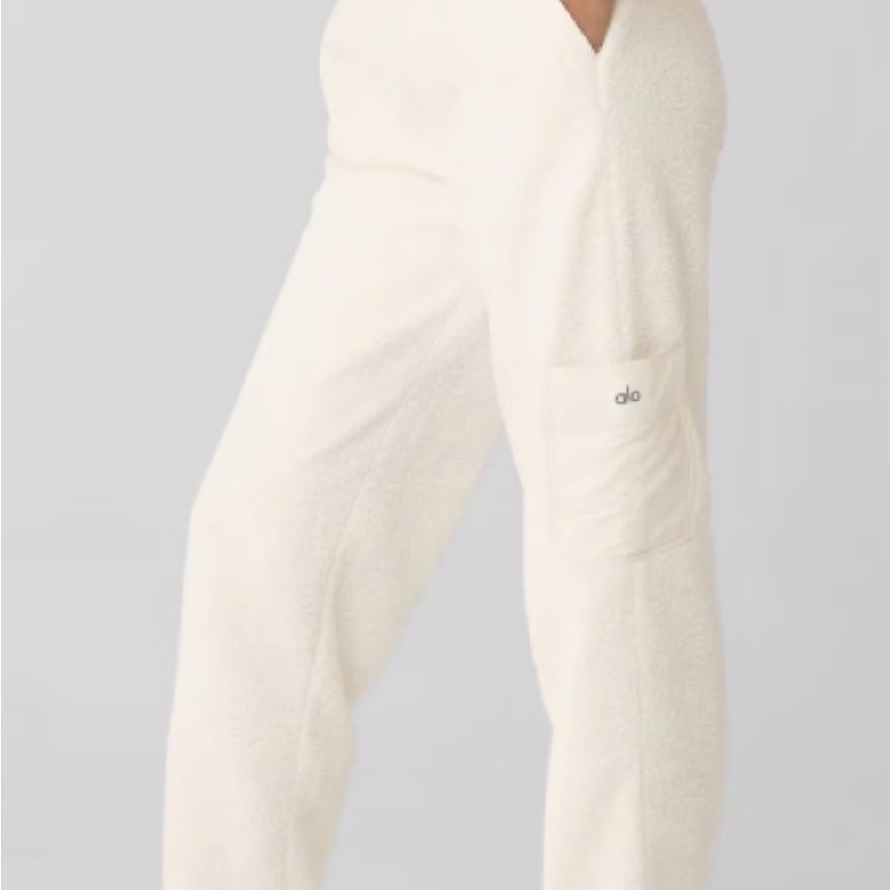 ALO Yoga Cream Fleece Pants
